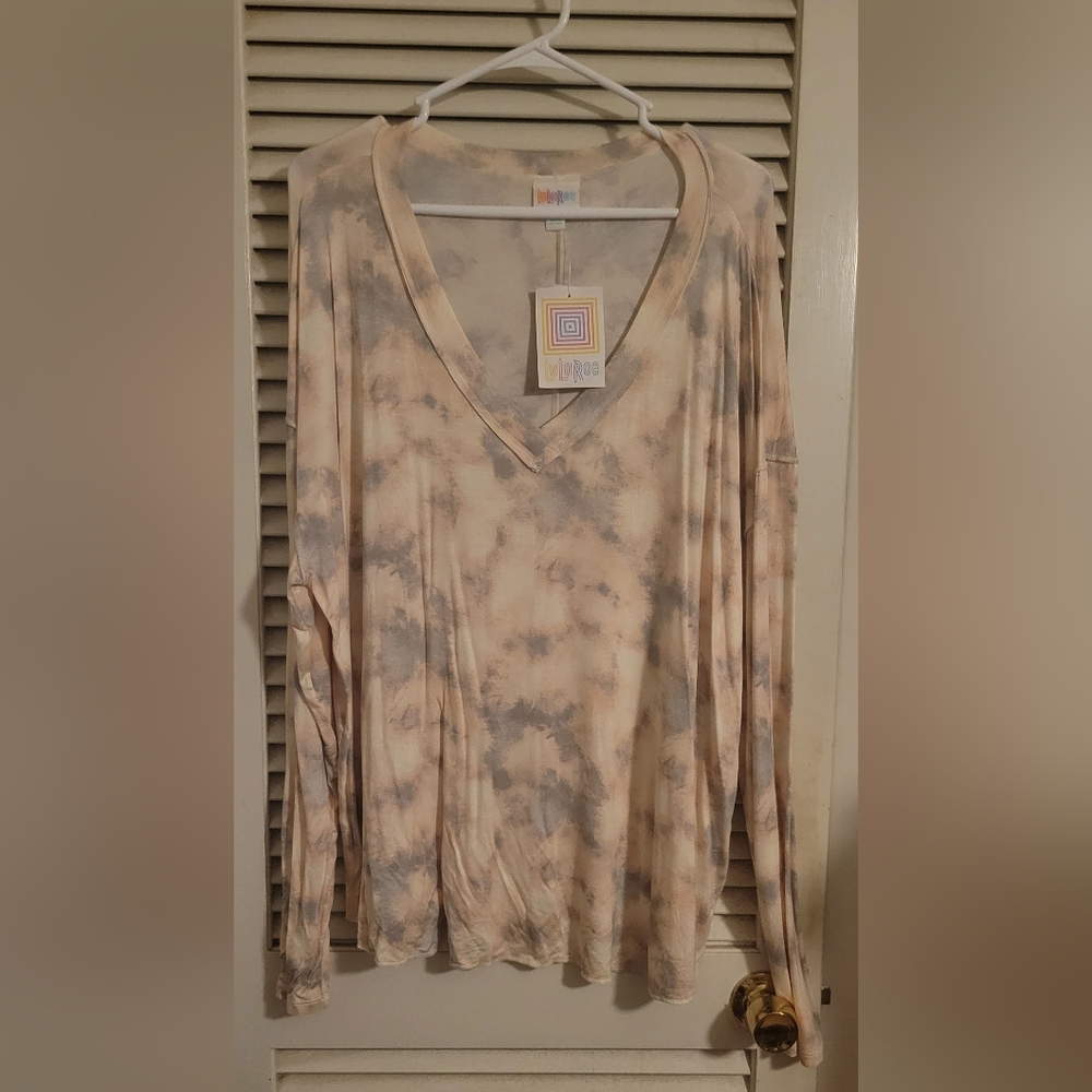 LuLaRoe NWT Vicki Long Sleeve 2X